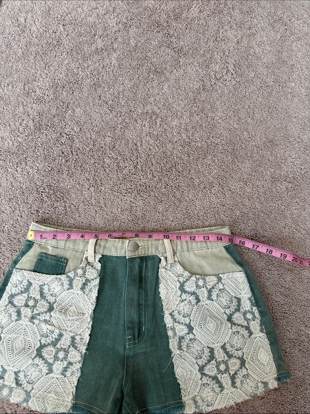 Pol Green Lace Panel Women’s Shorts